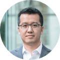 黄鑫~执行董事兼代理行政总裁